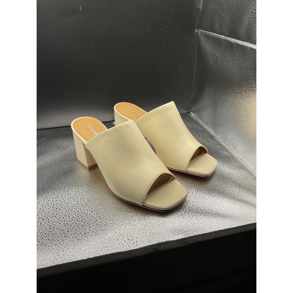 Lisa Vicky Women's Block Heel Faux Leather Crème Size 6